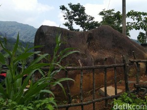 Mitos Batu Kuda di Ciamis yang Bikin Sakit Kepala
