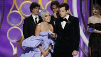 Lady Gaga berhasil memenangkan piala lewat kategori Best Original Song. Paul Drinkwater/NBCUniversal via Getty Images
