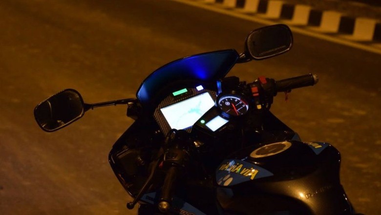 Yamaha R15 Jadi Motor Pintar. Foto: Dok. Kunal Custom Design Yamaha R15 Jadi Motor Pintar. Foto: Dok. Kunal Custom Design