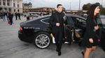 Rami Malek dan Mobil 4 Cincin