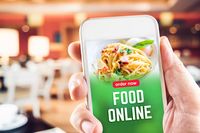 Perhatikan 5 Hal Ini Sebelum Pesan Makan Sahur Lewat Ojol