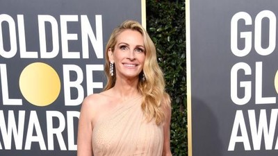 10 Selebriti Berbusana Terbaik di Golden Globes 2019, Siapa Favoritmu?