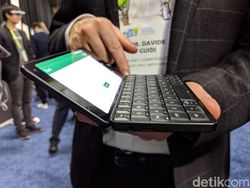 Melihat Cosmo Communicator yang Mirip Ponsel Legendaris Nokia