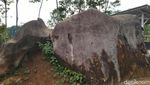 Foto Batu Kuda di Ciamis yang Konon Bikin Pusing dan Kesurupan