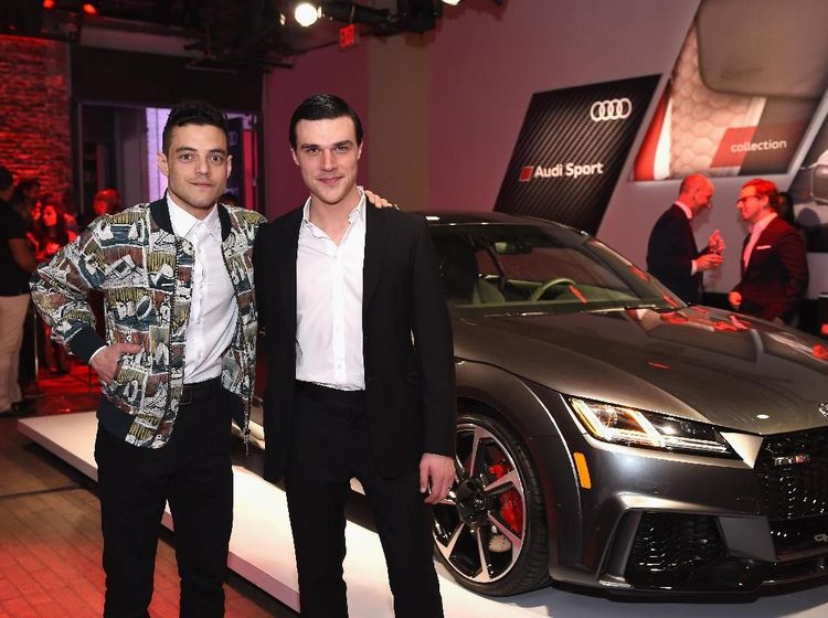 Rami Malek dan Mobil 4 Cincin
