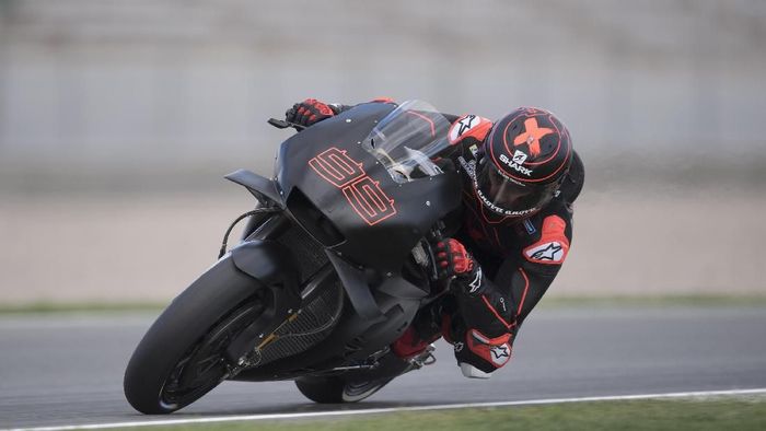 Jorge Lorenzo dengan motor Honda. (Foto: Mirco Lazzari gp/Getty Images) Jorge Lorenzo dengan motor Honda. (Foto: Mirco Lazzari gp/Getty Images)