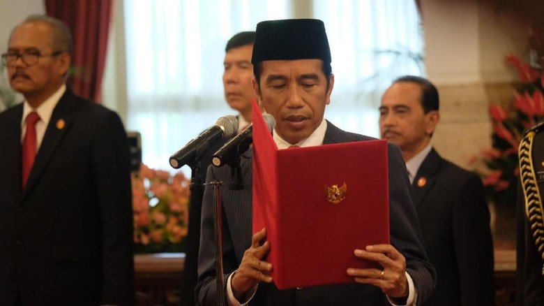 Jokowi Lantik Kepala BNPB Besok Jokowi Lantik Kepala BNPB Besok