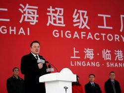 Elon Musk Bangun Pabrik Tesla Rp 28 Triliun di China