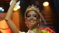 Sebelum mengikuti Miss Moscow 2015, Oksana Voevodina sudah eksis di dunia modelling. Selama beberapa tahun dia bekerja sebagai model dan tergabung dengan agensi model internasional. Foto: YouTube.