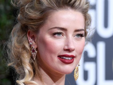 Bella Hadid Wanita dengan Wajah Paling Sempurna di Dunia