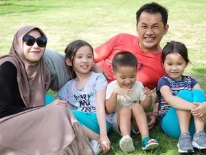 Untung Rugi Home Schooling Seperti Rencana Zaskia Mecca untuk Anaknya