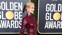 Nicole Kidman tampil menawan di Golden Globe 2019 di California, AS pada Minggu (6/1) waktu setempat. Frazer Harrison/Getty Images