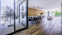 Rumah ini menggabungkan desain modern nan mewah dengan teknologi rumah pintar hemat energi. Istimewa/Sky Photography LA/Inhabitat.