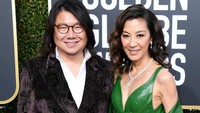 Di usia 56 tahun, Michelle Yeoh juga terlihat awet muda. Jon Kopaloff/Getty Images