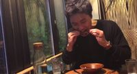 Wow! Foodies Korea Rela Antre 1 Jam Buat Makan di Resto Indonesia