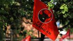 Deretan Bendera Banteng Merahkan Jalanan Ibu Kota