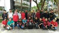 Menurut Risky, proses pembuatan mobil listrik tersebut membutuhkan waktu hingga 5 bulan. Mahasiswa bersama dosen Poliwangi pun akan terus mengembangkan mesin dan desain bodi mobil listrik itu agar semakin canggih dan menarik.