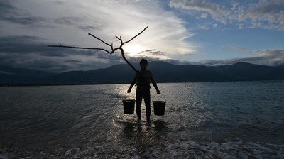 Seniman Jepang Menolak Lupa Gempa dan Tsunami Palu
