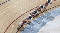 Para pebalap Korea ini juga sudah mulai menjajal lintasan Velodrome, Rawamangun, Jakarta Timur sejak Senin (7/1) kemarin.
