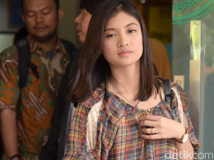 Hampir Dua Tahun Nikah, Vinessa Inez Ingin Cerai