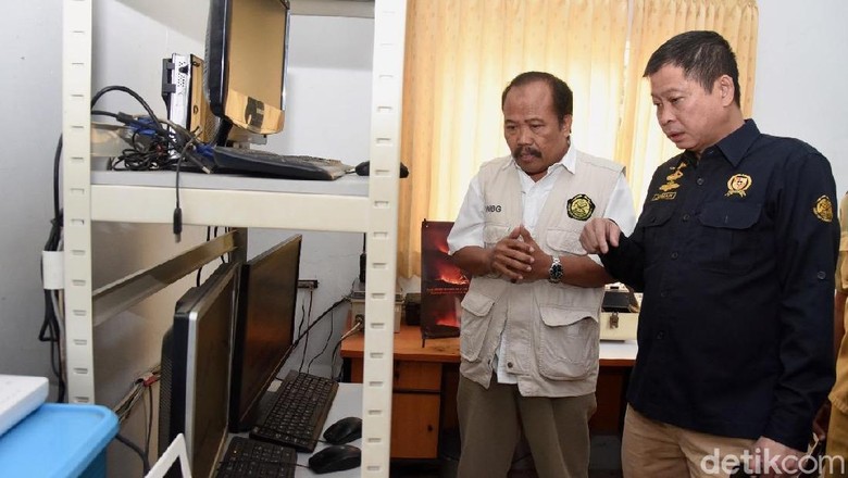 Menteri ESDM Minta Pos Pengamatan Gunung Bromo Dipindah Menteri ESDM Minta Pos Pengamatan Gunung Bromo Dipindah