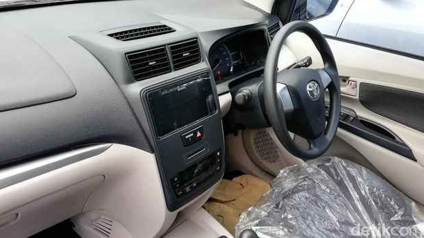 Interior Avanza 2019