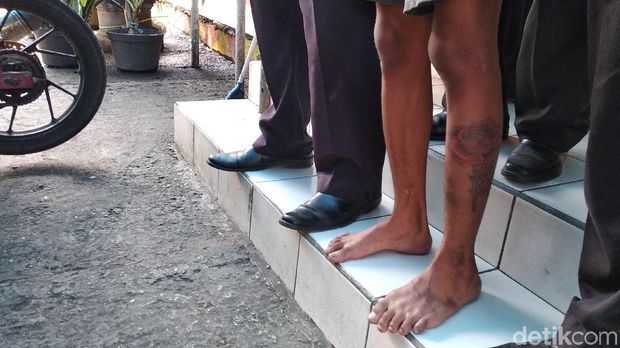 Polisi Bandung Bekuk Pemuda Bertato Mawar Penjambret Mahasiswi