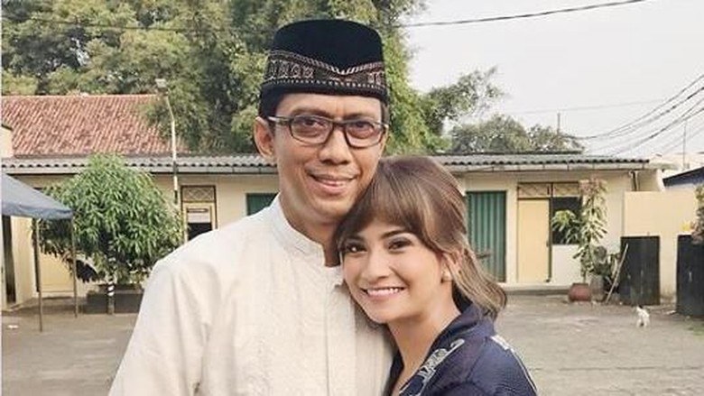 Vanessa Angel dan Sang Ayah/ Foto: Instagram @vanessaangelofficial Vanessa Angel dan Sang Ayah/ Foto: Instagram @vanessaangelofficial