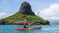 Kalau dari Honolulu, jaraknya sekitar 38 kilometer menuju Kualoa Ranch (Kualoa Ranch)