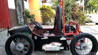 Keren! Begini Penampakan Mobil Listrik Made In Banyuwangi