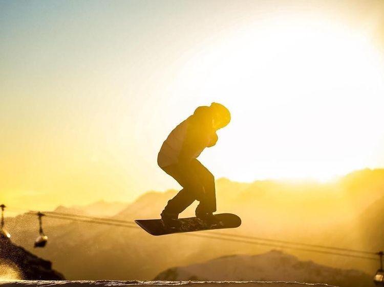 Momen Pergantian Tahun Rossi: Main ski