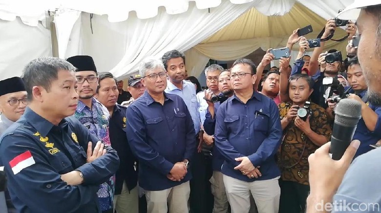 Menteri Jonan Heran Hanya 80 Nelayan Pasuruan Terima Konverter Kit Menteri Jonan Heran Hanya 80 Nelayan Pasuruan Terima Konverter Kit