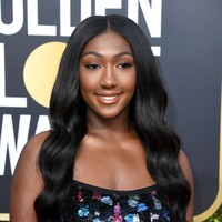 Isan bangga bisa terpilih sebagai duta Golden Globes. Ia pun memanfaatkan kesempatan tersebut untuk menyuarakan pentingnya kesehatan mental di kalangan remaja. Masih banyak stigma yang teman-teman saya terima, ucap Isan. Foto: Jon Kopaloff/Getty Images