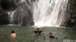 Foto: Cantiknya Air Terjun Limbong Kamandang di Polewali Mandar