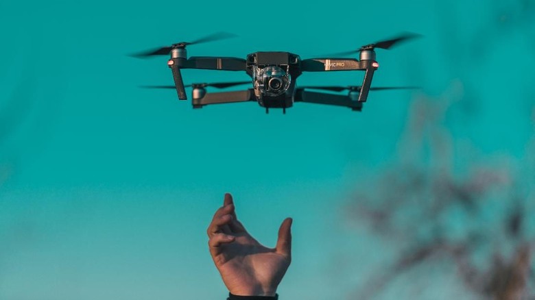 Ilustrasi Drone Ilustrasi Drone