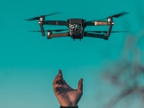 Turis China Terbangkan Drone, Berani-beraninya Rekam Markas BIN Korsel