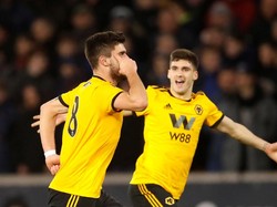 Tapi, Wolves langsung membalas tiga menit setelahnya lewat sepakan jarak jauh Ruben Neves yang tak bisa dihalau Simon Mignolet. (Carl Recine/Reuters)