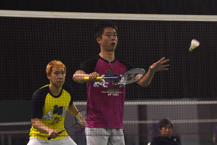 PELATNAS PERDANA ATLET BULU TANGKIS, Kevin Sanjaya SUkamuljo, Marcus Fernaldi Gideon Atlet bulu tangkis ganda putra Marcus Gideon (kiri) dan Kevin Sanjaya (kanan) mengikuti pemusatan latihan nasional (pelatnas) di Pusat Bulutangkis Indonesia, Cipayung, Jakarta Timur, Senin (7/1/2019). Pelatnas perdana tersebut sebagai persiapan menghadapi kejuaraan Malaysia Masters 2019 pada 15-20 Januari 2019 di Malaysia dan Indonesia Masters 2019 pada 22-27 Januari 2019 di Istora Senayan Jakarta. ANTARA FOTO/Indrianto Eko Suwarso/foc.
