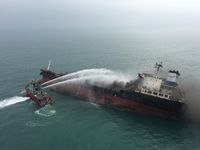 Tanker Minyak Meledak di Teluk Oman, Harga Minyak Melonjak 3%