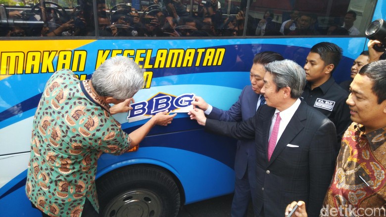 Bus Transit Semarang Foto: Angling Adhitya Purbaya Bus Transit Semarang Foto: Angling Adhitya Purbaya