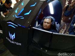Intim dengan Kursi Gaming Kelas Sultan Seharga Rp 299 Juta