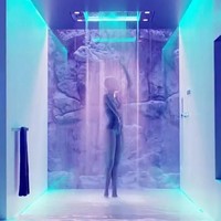 Dornbracht Sensory Sky Shower, seharga USD 35,640 atau sekira Rp 504 jutaan. Shower kamar mandi ini dilengkapi fitur yang bisa mengeluarkan aroma menenangkan saat mandi. Selain itu model semburannya juga bisa dipilih sesuai selera. Terdapat pula pengontrol untuk mengatur cahaya dan aroma. Foto: Dok. Luxury Launches