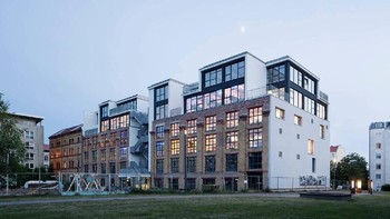 Bangunan kantor Soundcloud tampak dari luar. Foto: Office Lovin