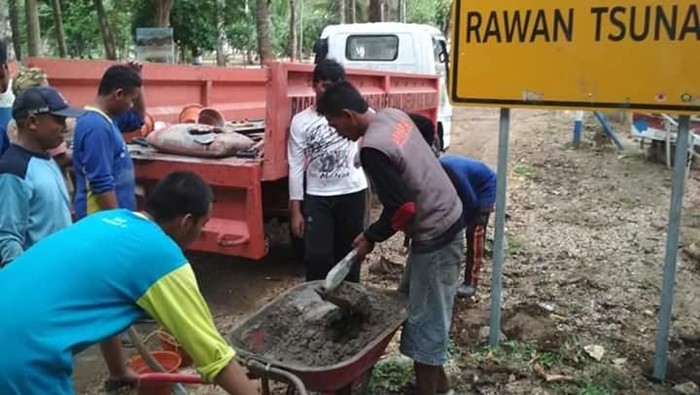 pesisir malang rawan tsunami tapi hanya dilengkapi sirine manual