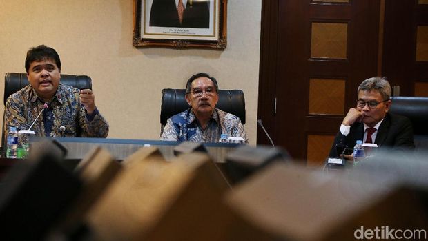 Diskusi bertajuk 'Pelayanan Rakyat Bebas dari Korupsi' digelar di Gedung Bina Graha, Gambir, Jakarta Pusat, Rabu (9/1/2019). Mantan Ketua KPK, Antasari Azhar menjadi pembicara diskusi.