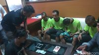 Penjahat Satroni Kafe di Tasikmalaya