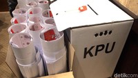 Komisi II DPR menggelar rapat dengar pendapat (RDP) bersama KPU dan Bawaslu. Rapat membahas persiapan Pemilu 2019.