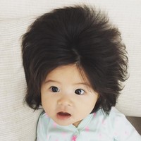 Delapan bulan lalu foto Chanco dengan rambut tebalnya viral di media sosial. Foto pertamanya dengan rambut hitam tebal diambil oleh sang ibu, Mami Kano. Foto: Instagram @babychanco