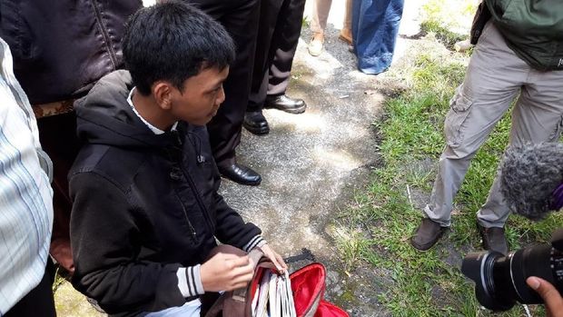 Pemilik tas yang ditemukan di depan gudang KPU Boyolali. 