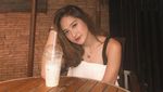 Minum di Trolley hingga Makan Durian, Kulineran Seru ala Salshabilla Adriani